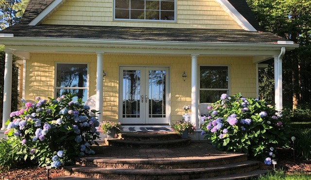 Blissful Retreat In Rock Hall