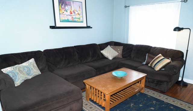 Bon Aire Apartment is in downtown Mobile on the Mardi Gras Parade Route