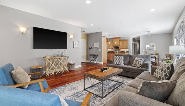 Brewers Hill Belle, 3 bed, 3 bath, & balcony