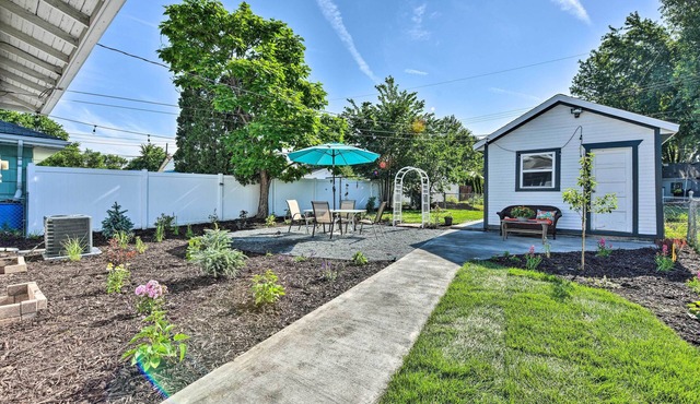 Bright Minneapolis Home: 2 Mi to Minnehaha Falls!