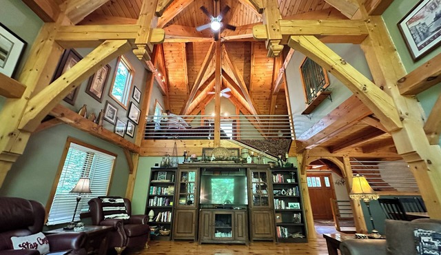 Cabin 12 by Eagle Waters Resort