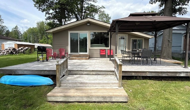 Campbellford Riverfront Retreat!