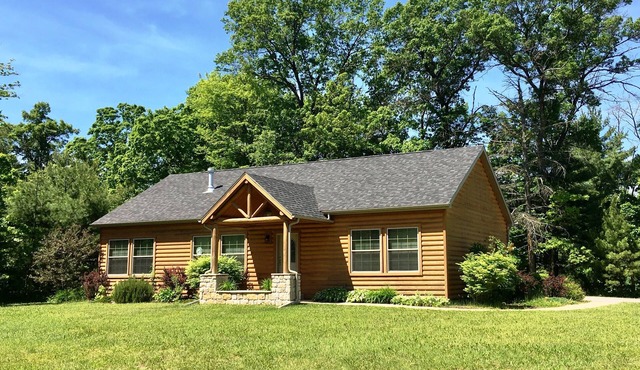 Cedar Grove Cottage @ Spring Brook Resort