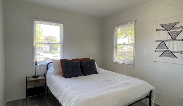 Charming 1 bedroom near Downtown, beaches, and hospitals