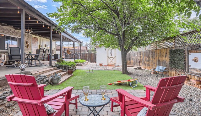 Charming 3BR/2BA with Fenced Backyard Oasis