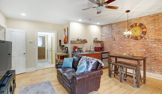 Charming Downtown Galena Apartment 2 Bedroom Apts by Redawning