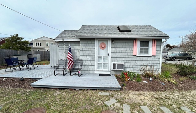 Charming West Yarmouth Cottage- Minutes to Beaches, Dining & Family Fun