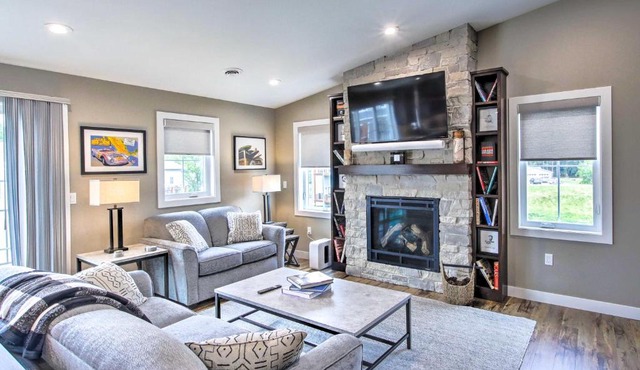 Chic Plymouth Townhome < 1 Mi to Road America