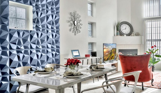 Chic Urban Oasis, Sleek Design, Designer Amenities and Private Patio Retreat