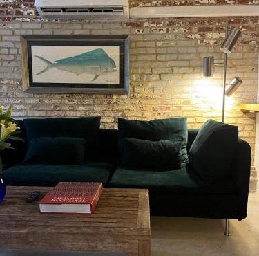 Chic Urban Pied a Terre in Heart of DC