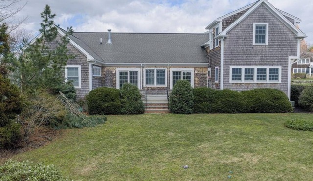 Classic New England Seaside Retreat - Quick Walk to Padanaram Village