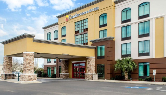 Comfort Inn & Suites Biloxi - D'Iberville