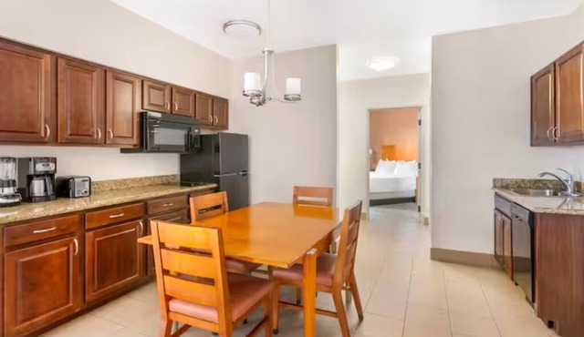 Comfortable Tucson Suites w/Kitchen + Pool & Game Room | Near UArizona