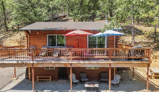 Community Lake Access: Peaceful Cabin in Sonora!