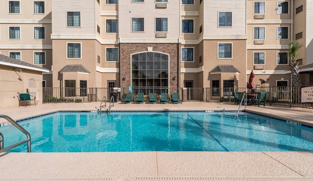 Complimentary Breakfast Buffet + Free Wi-Fi | Short Drive to the Beach