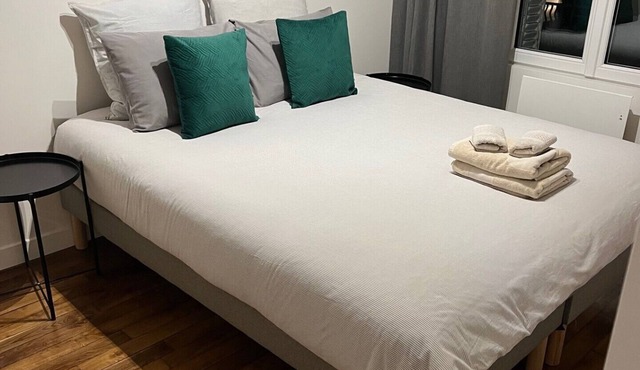 Cosy apartment next to metro 7
