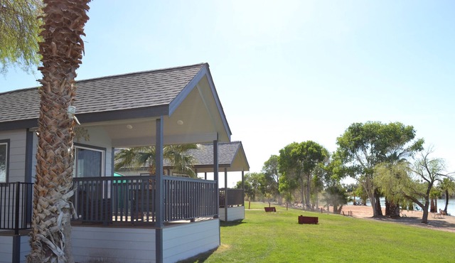 Cottage On Riverfront! At Resort, Sleeps 6