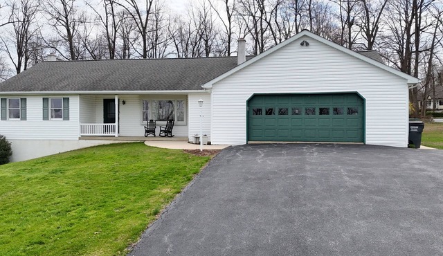 Countryside Haven a Spacious 4-bedroom house in Quarryville