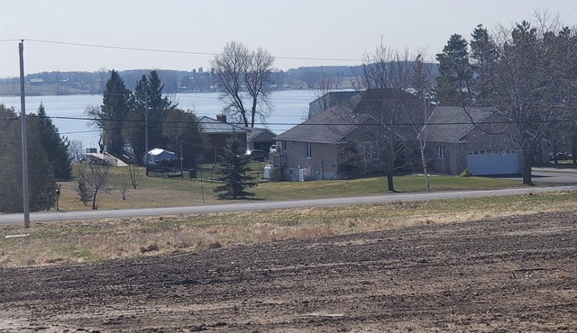 County Hillside Lakeview Resort