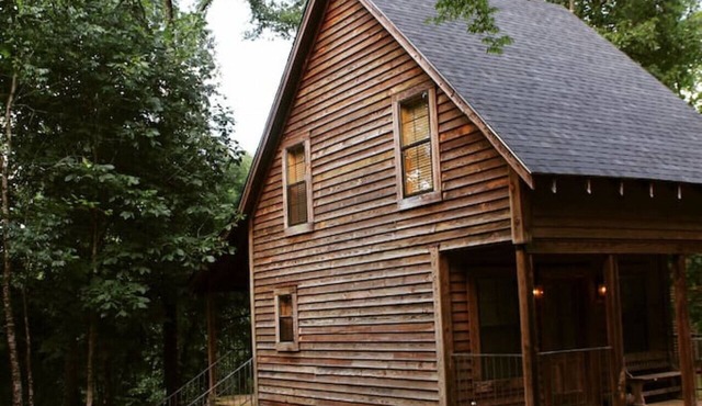 Cozy cabins on 30 acres.perfect for families.