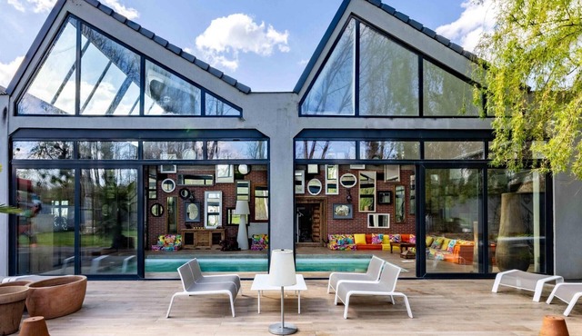 Cozy home in Breuillet with sauna
