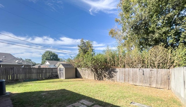 Cozy Townhome near LSU/Shops/Restaurants- 3 Bedroom