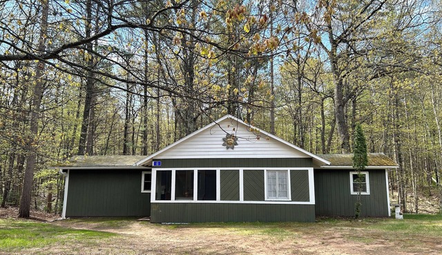 Creekside Oasis {Cabin 10}