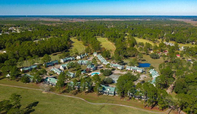 Crown Resorts at Hickory Hills