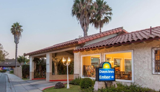 Days Inn by Wyndham Camarillo - Ventura