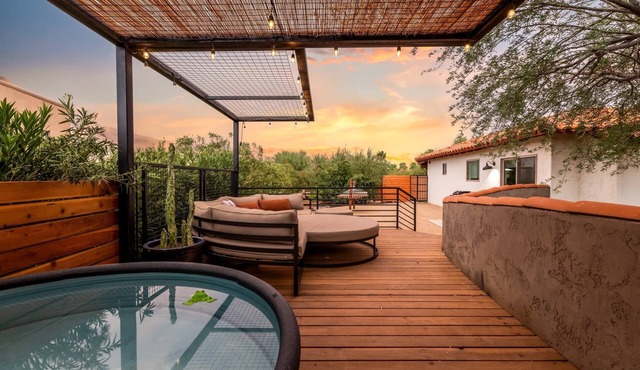 Desert Casita | Four Peaks Views & Cowboy Tub