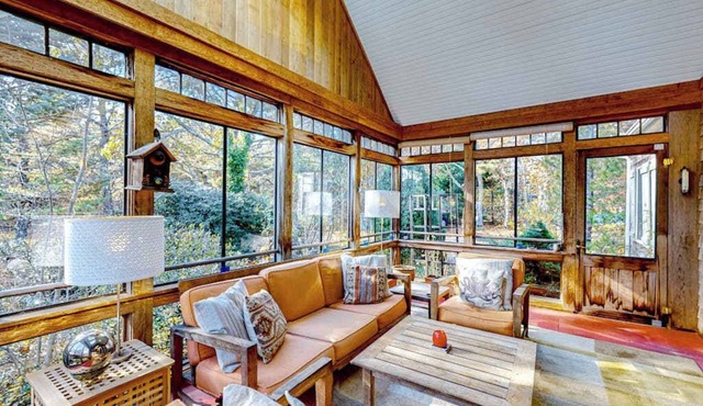 Dog-friendly, hilltop home near the beach with hot tub, firepit & gorgeous porch