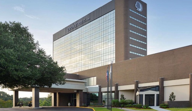 DoubleTree by Hilton Lafayette