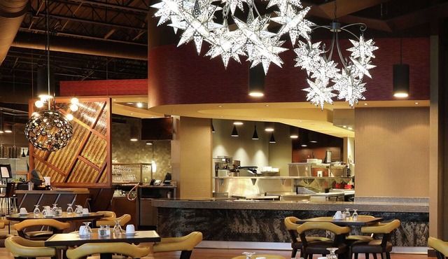 DoubleTree by Hilton Omaha Southwest