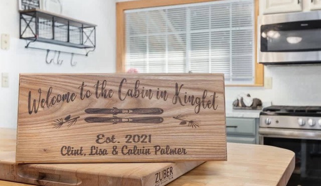 Downtown Kinglet Cabin