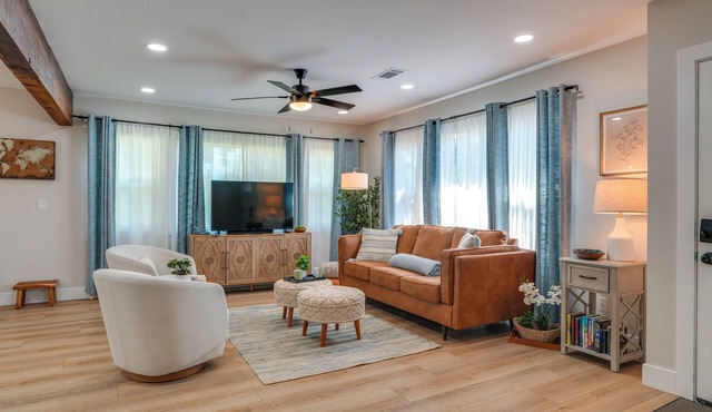Downtown Modesto Gem! Updated Family Home