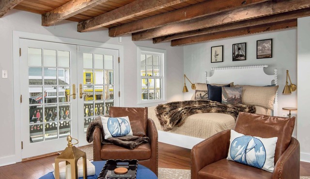 Downtown St. Michaels | Porch + Pet-Friendly