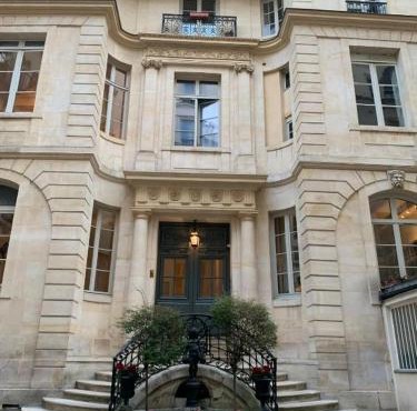 Elegant appartement dans ancien hotel particulier