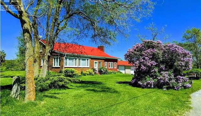 Enjoy all that the County has to offer! Located close to all the things.