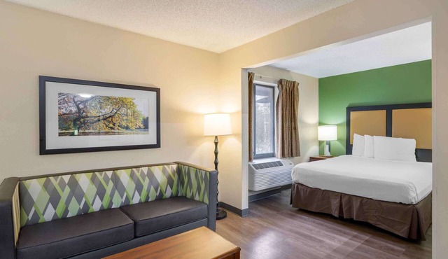 Extended Stay America Suites Omaha West