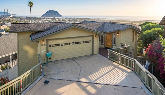 Extraordinary Views, Large Luxury Home Sleeps 10