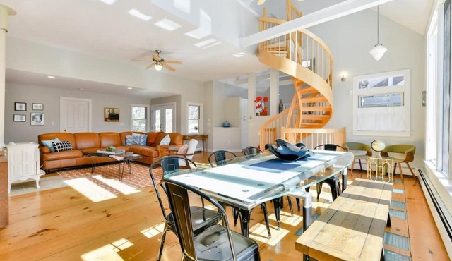 Families - Enjoy Harwich, Pool, Large Hot Tub & AC!