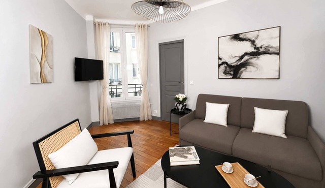 Family appartment with lift - Eiffel Tower