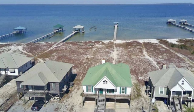 Family Waterfront Island Home Dock Hot Tub!