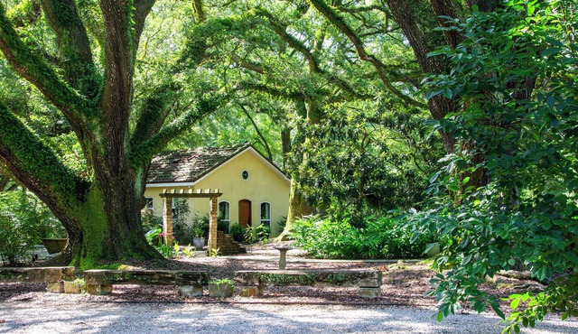 Farm Stay: Come Stay With Us