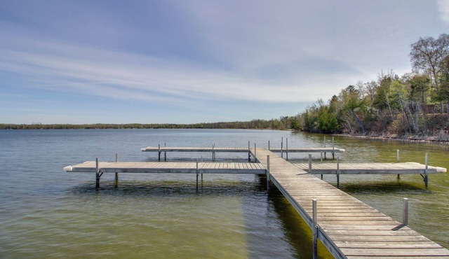 Fun on Gull Lake! Family Cabin w/Resort Perks