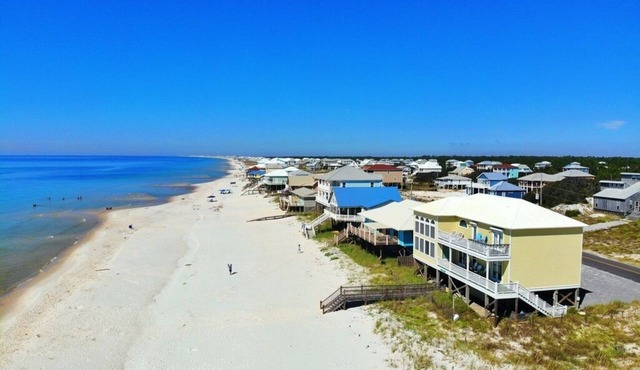 Gorgeous Beachfront in Fort Morgan