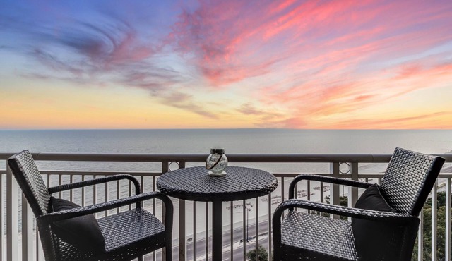 Gorgeous Oceanview 3BR Luxury Condo - "Latitude"