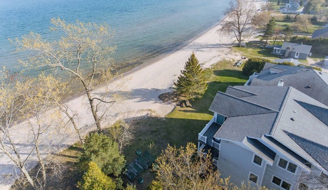 Ground Level Sand Beach Condo - Only 2 Fall Weekends Still Available!