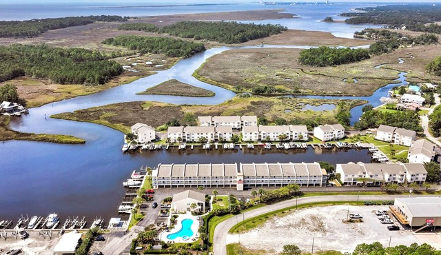 Harbor Landing in Ocean Springs. Waterfront. Pool and Boat Slip!