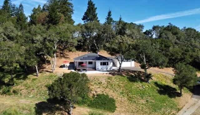 Hillside Haven - An Aptos Retreat
